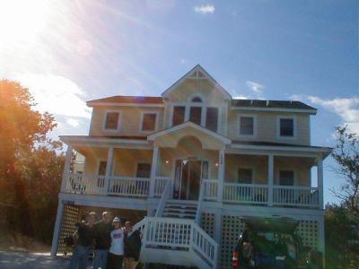 huge_house_sunlight