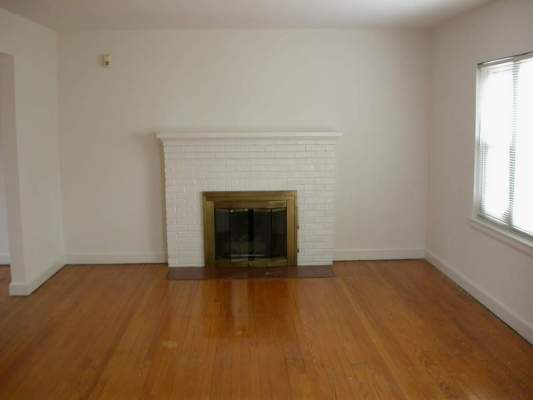 smliving_fireplace5636